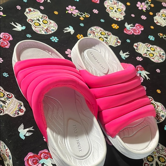 Kenneth Cole Shoes - Kenneth Cole Women’s Pink Padded Slide Sandals | Size 8 | New Without Box